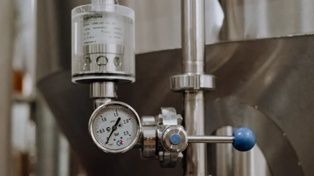 Battle of Measuring Pressure Instruments for Industry